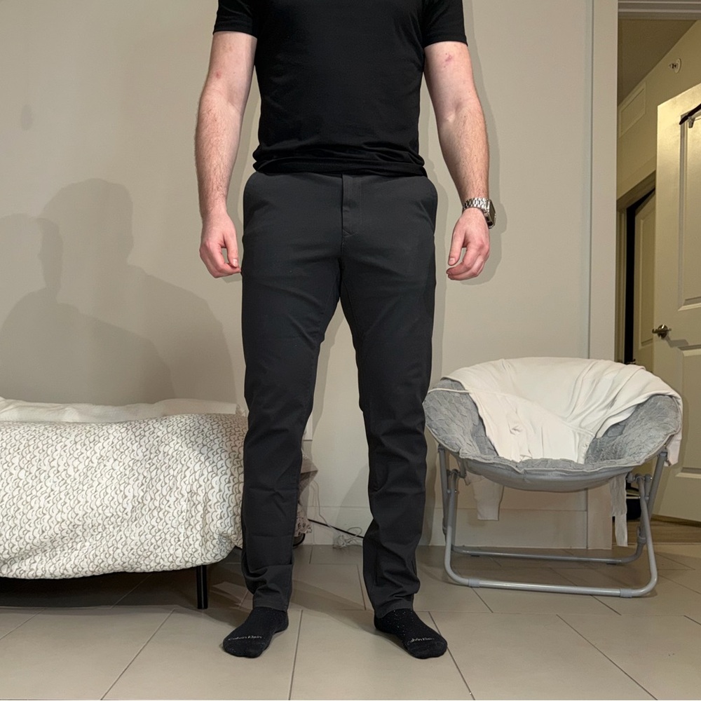 Bonobos Men's 2.0 Chino in Washed Black size 32x32 - Slim Taper